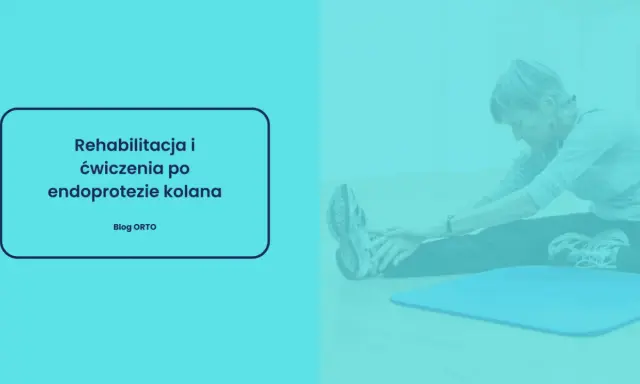 Kobieta ćwiczy, wykonując rozciąganie. To ważny element rehabilitacji po endoprotezie kolana.